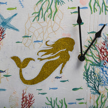 Cargar imagen en el visor de la galería, Reloj Decoupage